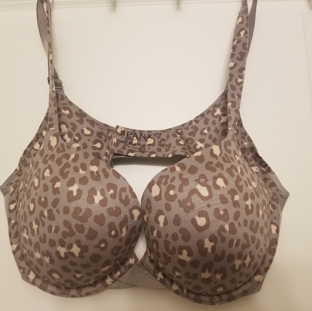 Spanx Pillow Cup Bra 36D